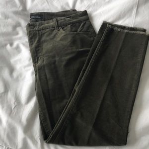 TALBOTS  flawless green cords frayed hem size 10
